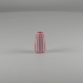 Vase (lines)