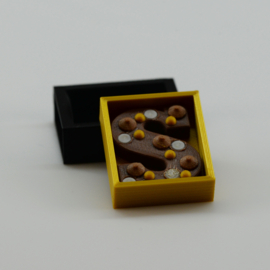 1:6 Chocoladeletter versierd