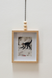 Lijst hanger | zwarte ketting met kralen & print met aap