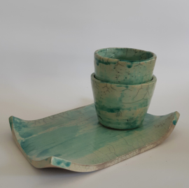 Raku set: 2 mokken met bord