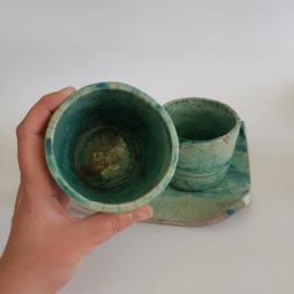 Raku set: 2 mokken met bord