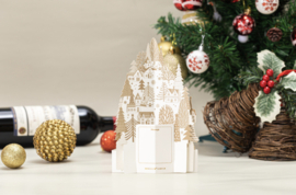 3D Pop up kerstkaart goud witte huizen op een sneeuwheuvel