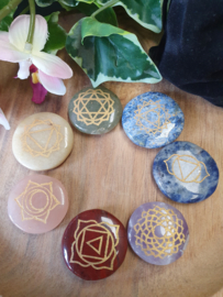 7 chakra - set van 7 halfedelstenen rond