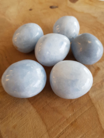 Calciet blauw