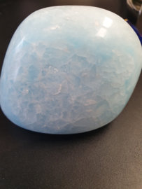 Aragoniet - Jumbo knuffelsteen blauw - nr. 1