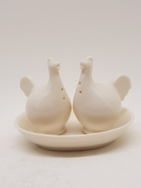 Hühnchen im Salz- und Pfefferstreuer