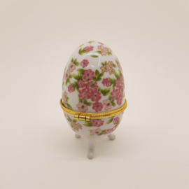 Porcelain Egg jewelery box pink flowers