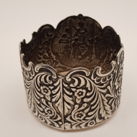 Versilberter Marmeladenhalter