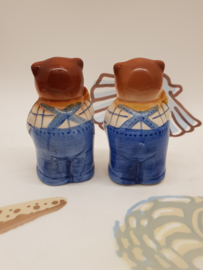 Braunbären als Salz- und Pfefferstreuer