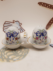 Vintage-Eier aus Limoges mit Salz und Pfeffer im Gestell