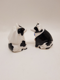 Cow wedding couple as salt and pepper shakers