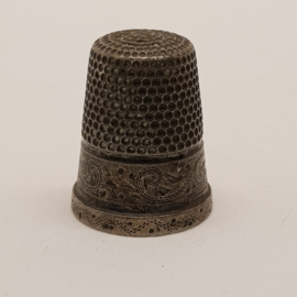 Antique thimble beautiful processing