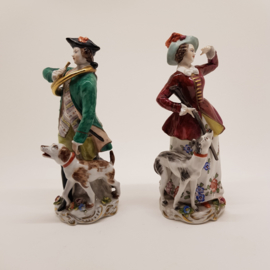 Capodimonte porcelain figurines hunting scene 18th century