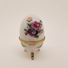 Porcelain Egg jewelery box Limoges