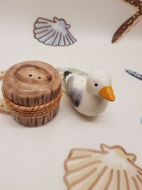 Pfeffer- und Salzmöwe auf Bint 2 Teile