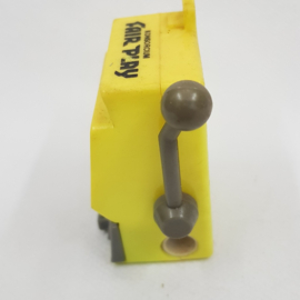 Bleistiftspitzer in Form eines Spielautomaten