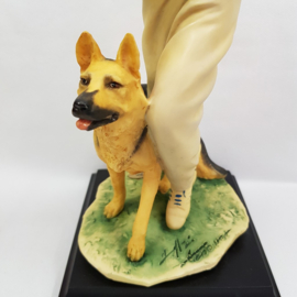 Vittorio Tessaro Zu schwimmt am Golfplatz