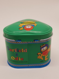 Garfield savings tin from 1978 in heart shape