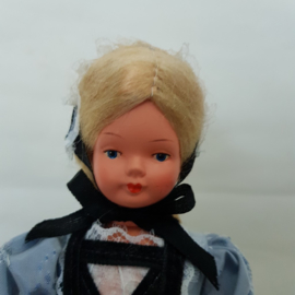 Klederdracht poppetje Doll's Trachten jaren 60