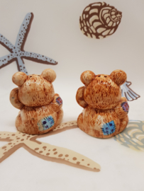 Bärenflecken wie Salz und Pfeffer