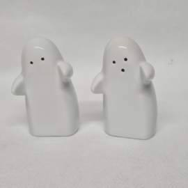 Greeting people salt and pepper shakers