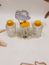 Vintage Salz- und Pfefferstreuer aus den 70er Jahren, 4 Stück