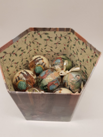 Ot and Sien Christmas balls in box