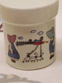 On the farm salt and pepper shakers