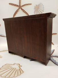 Ot und Sien Kleiderschrank