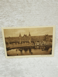 Amsterdam Centraal Station  gelopen