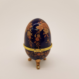 Porcelain Egg jewelery box Blue with gold color