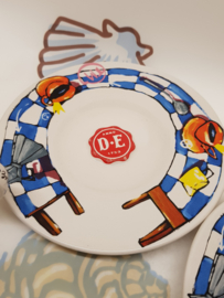 Douwe Egberts 2x kop en schotel Nikolai Carels