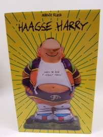 Haagse Harry standbeeld compleet
