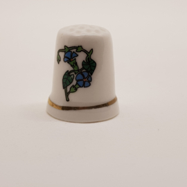 Thimble with flowers