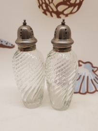 Dekoratives Glas für Pfeffer und Salz aus antikem Glas