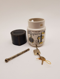 Vintage Telefonzelle mit Schlüssel