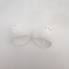 Porcelain rings like pepper and salt set