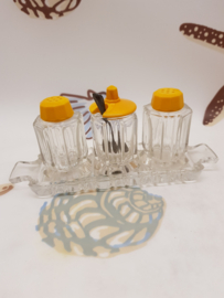 Vintage Salz- und Pfefferstreuer aus den 70er Jahren, 4 Stück