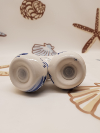 Salz und Pfeffer mit Mühlen