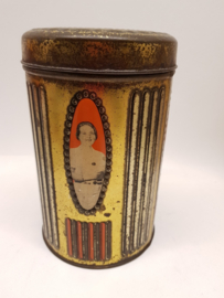 Tea tin with photos of the Royal Family from the 1930s/40s