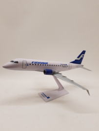 Vliegtuigje Finnair Embraer ERJ-170 kunststof