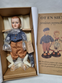 Porcelain doll Ot new in the box