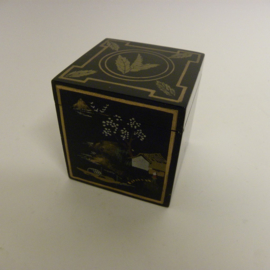 Lacquer box of wood