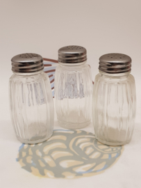 Vintages 3 peper en zoutvaatjes