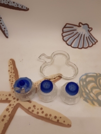 Salz- und Pfefferstreuer in Form eines dreiblättrigen Kleeblatts