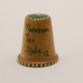 Vingerhoedje uit het Zijde-Museum