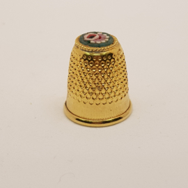 Thimble finished with stones on top