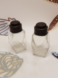 Antike Salz- und Pfefferstreuer