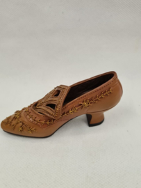 Just the right shoe Courtly Riches 25040