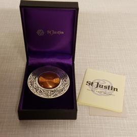 St.Justin Broche